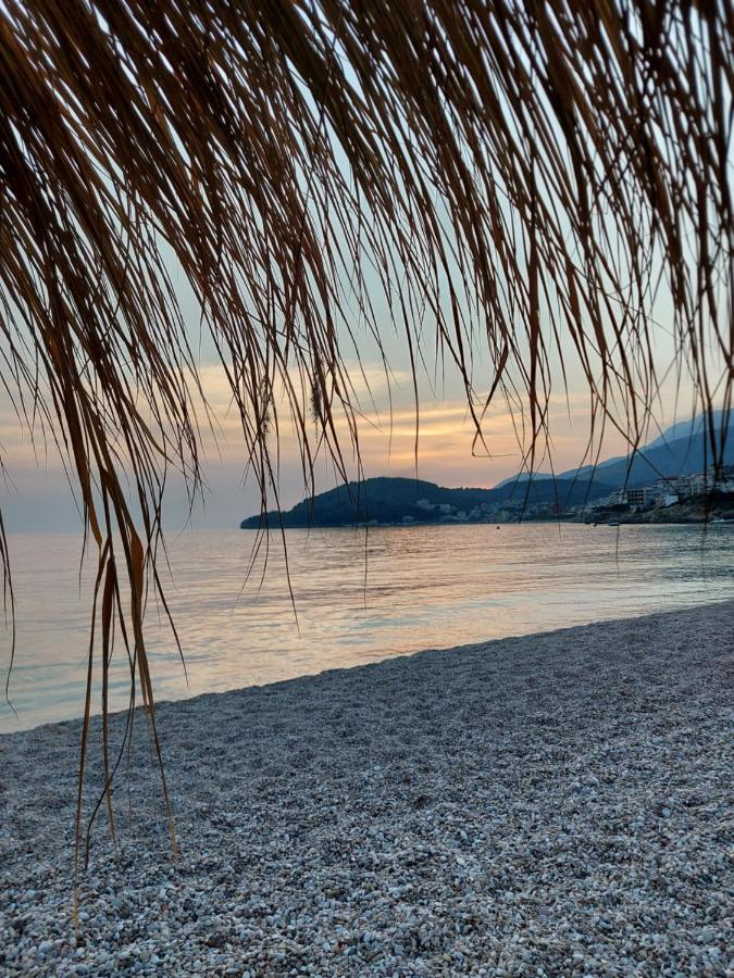 Venus'S Apartment Vlore Luaran gambar